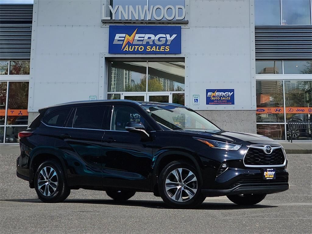 2021 TOYOTA Highlander