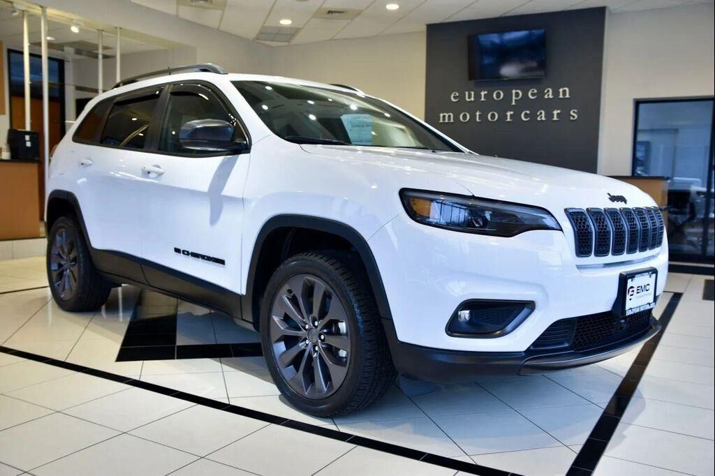 2021 JEEP Cherokee