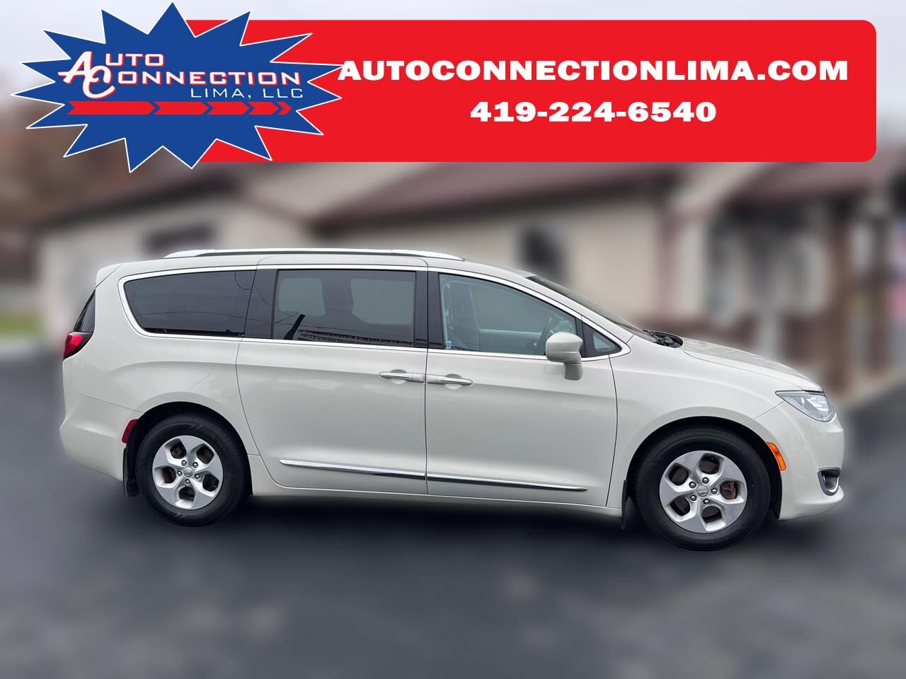 2017 CHRYSLER Pacifica