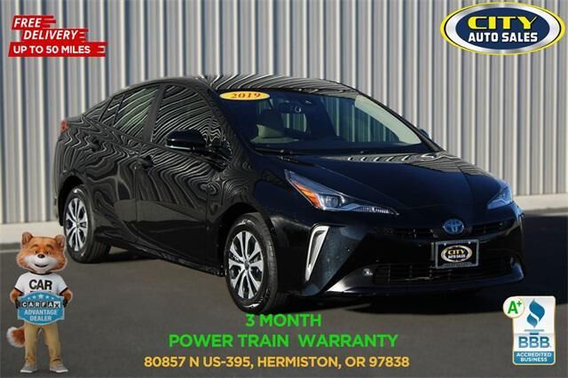 2019 TOYOTA PRIUS