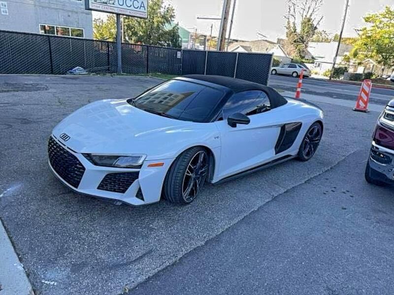 2021 AUDI R8
