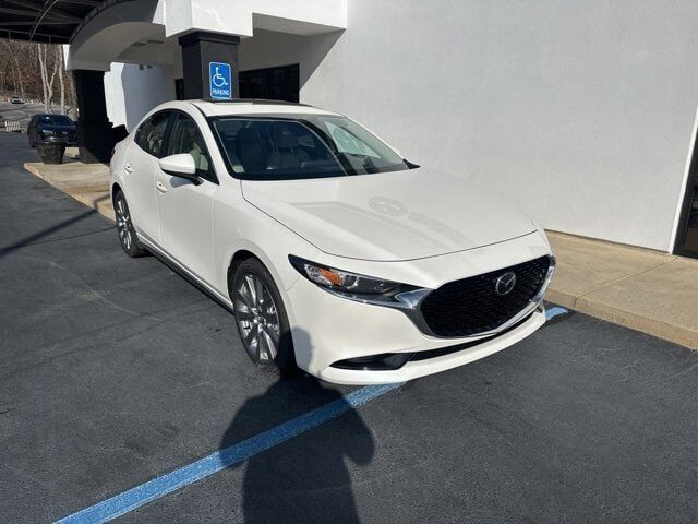2026 MAZDA Mazda3