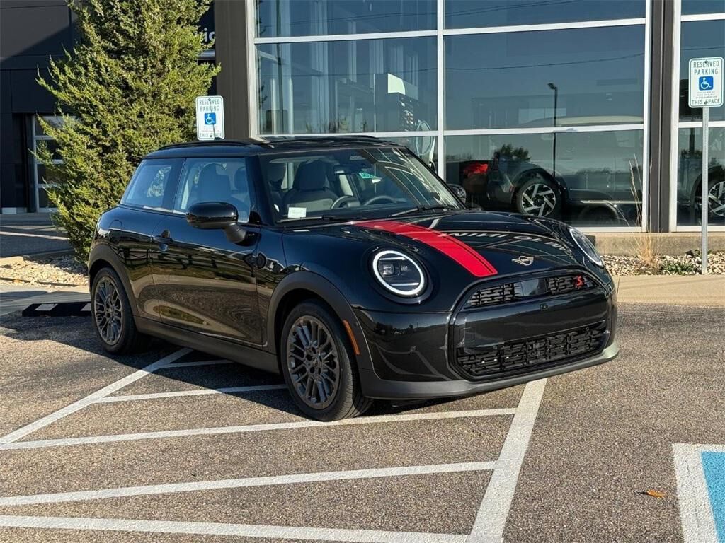 2025 MINI Hardtop