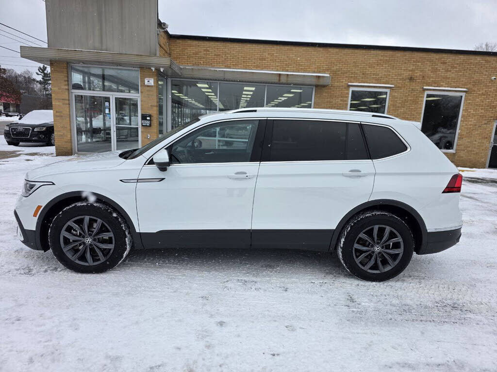 2022 VOLKSWAGEN Tiguan