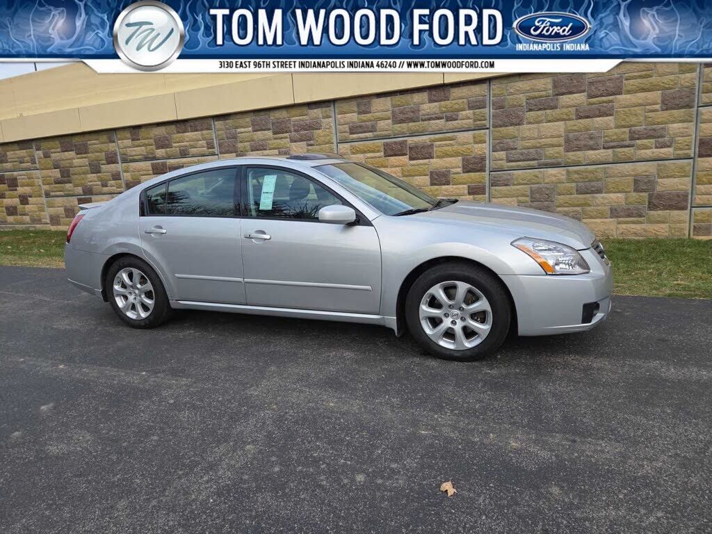 Nissan Maxima