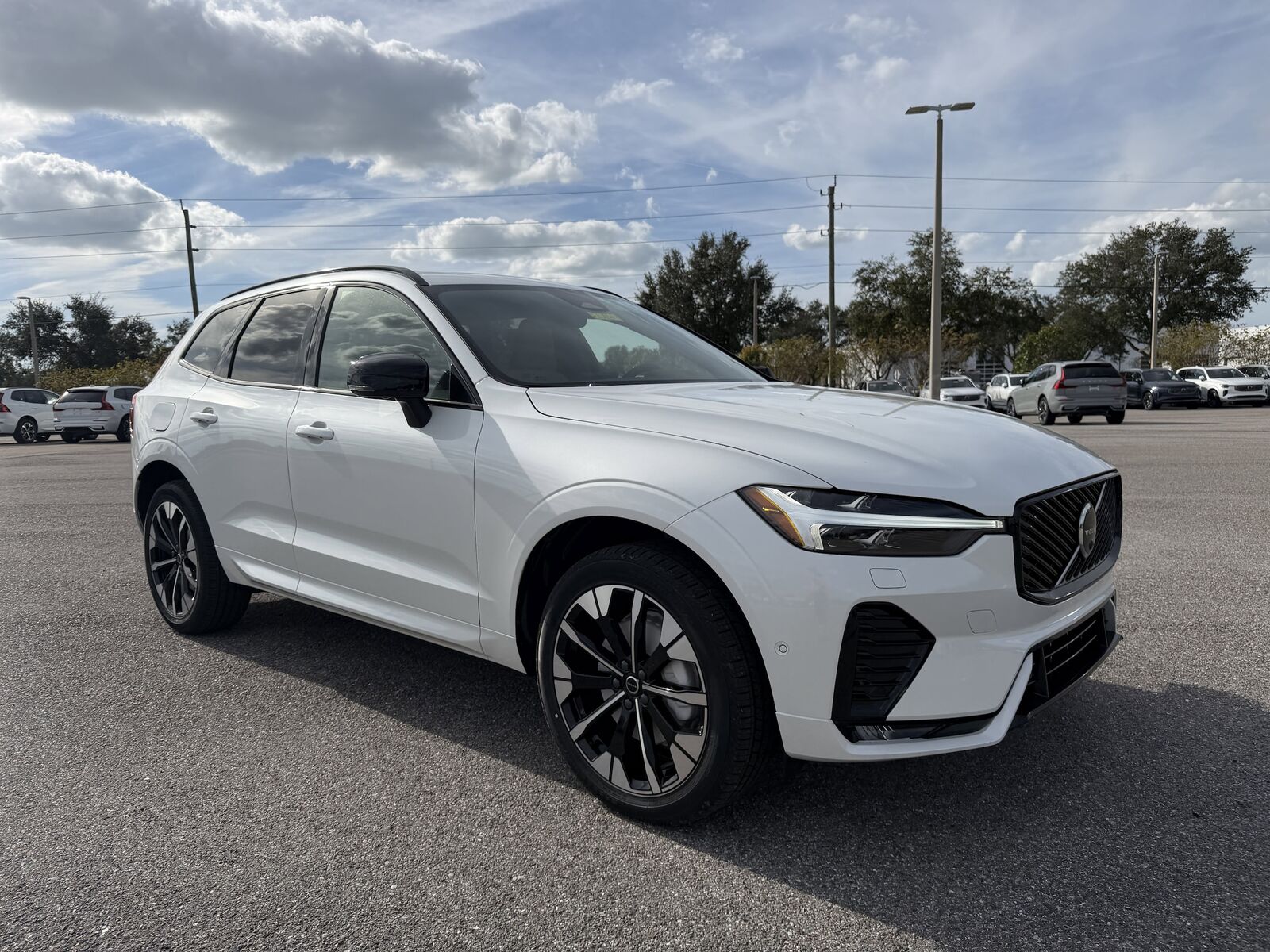 2026 VOLVO XC60
