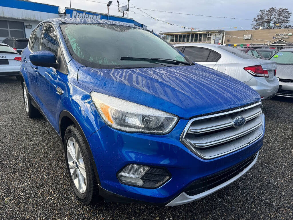 2017 FORD Escape