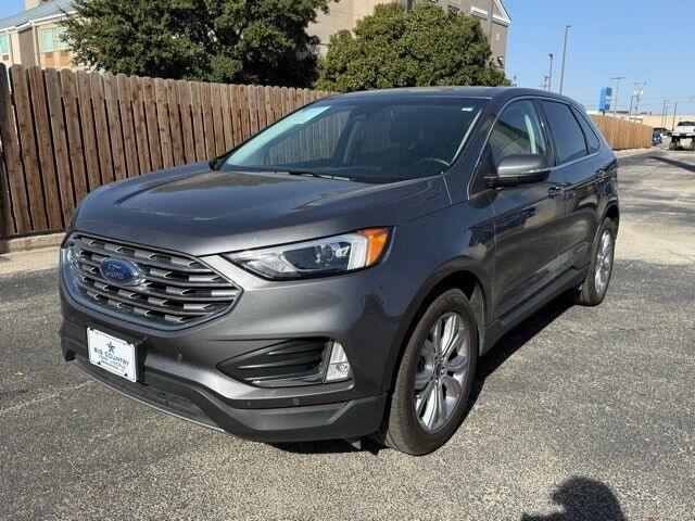 2022 FORD Edge