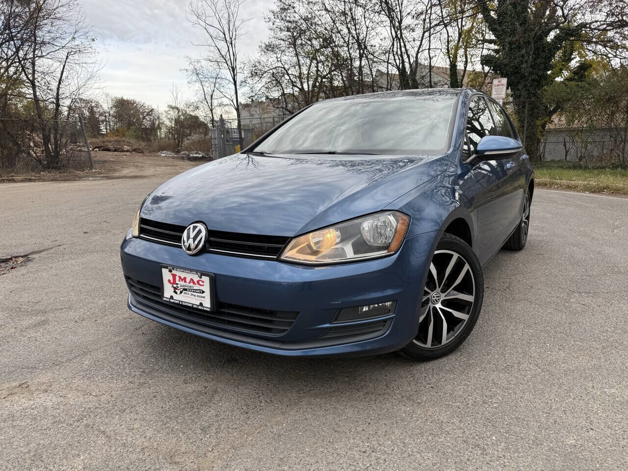 2016 VOLKSWAGEN Golf