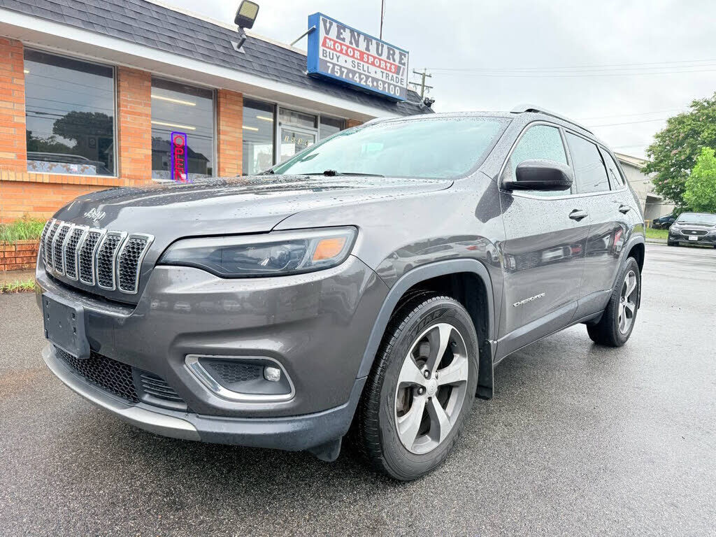2019 JEEP Cherokee
