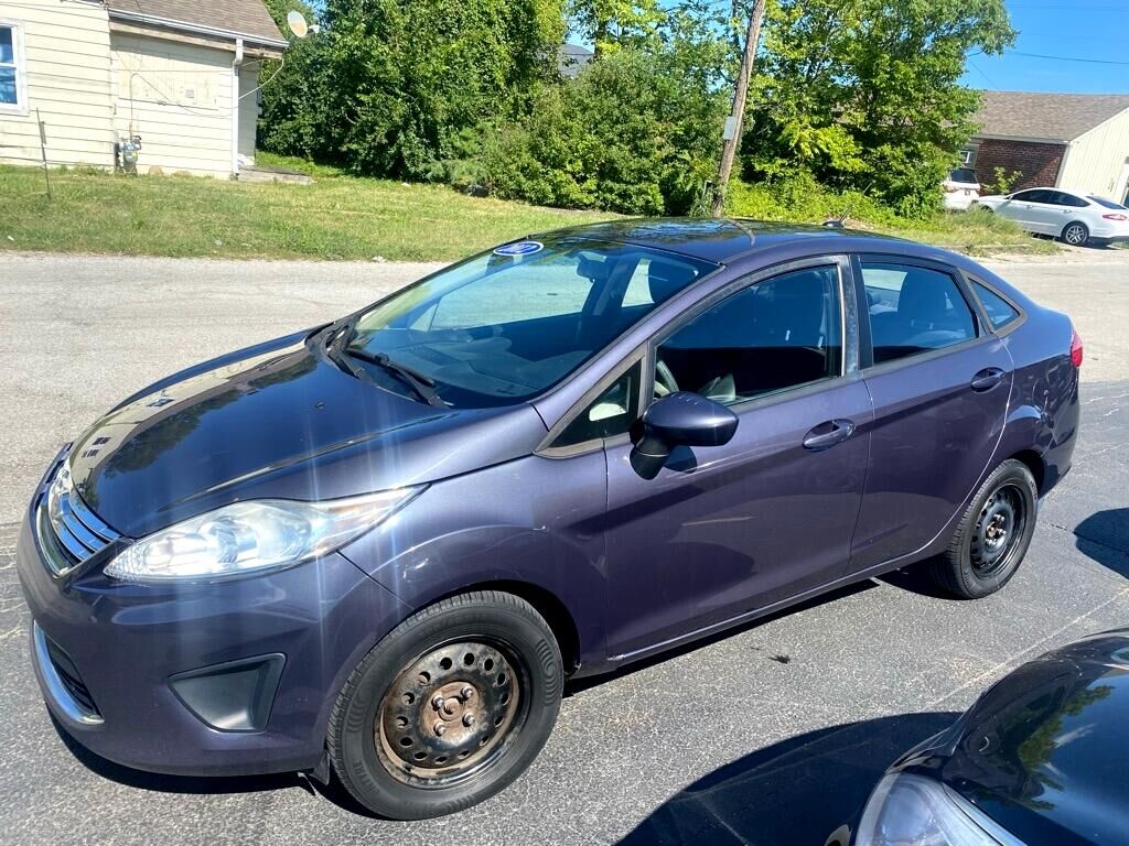2012 FORD Fiesta