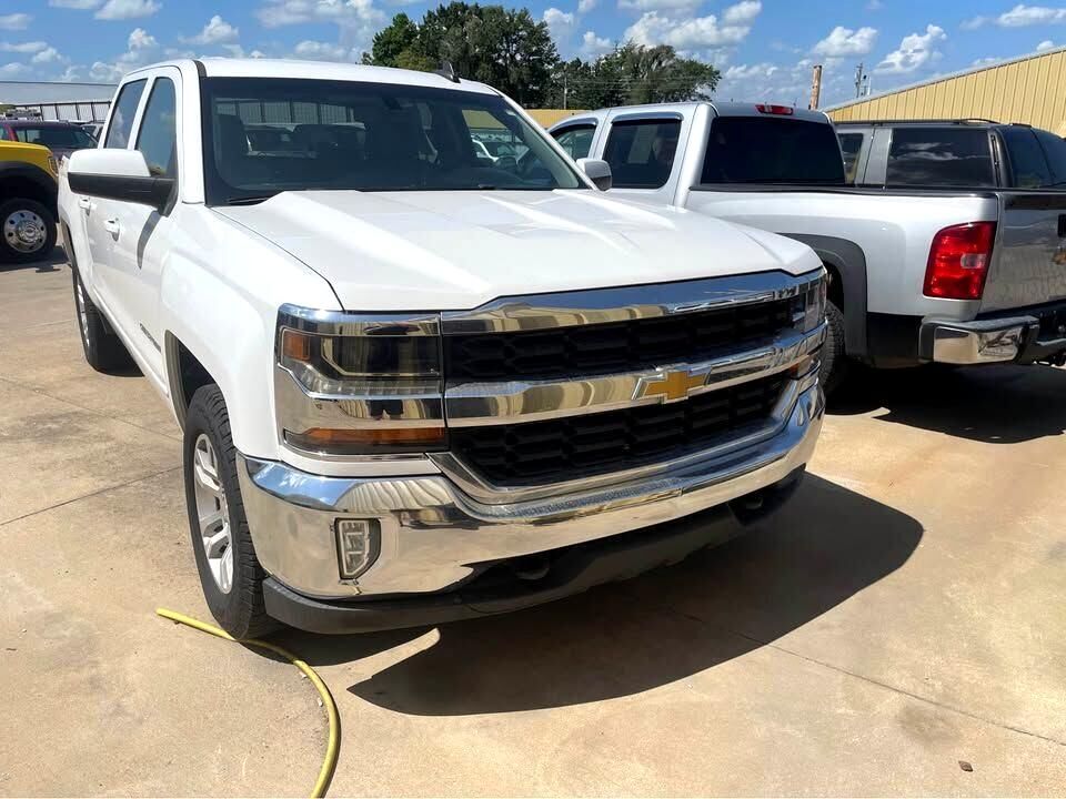 2018 CHEVROLET Silverado