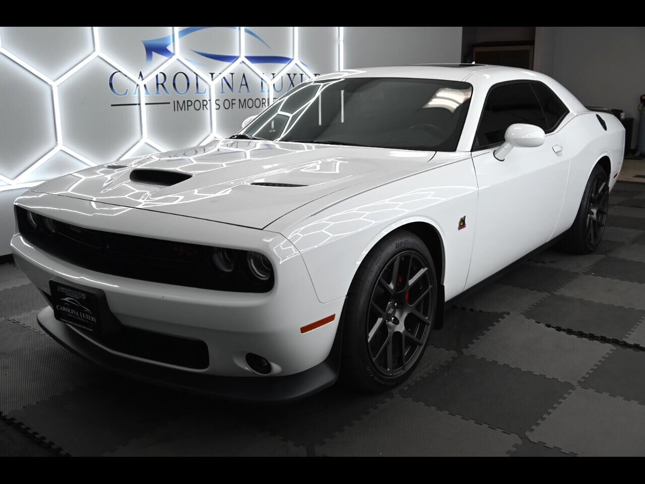 2019 DODGE Challenger