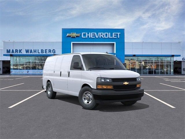2025 CHEVROLET Express