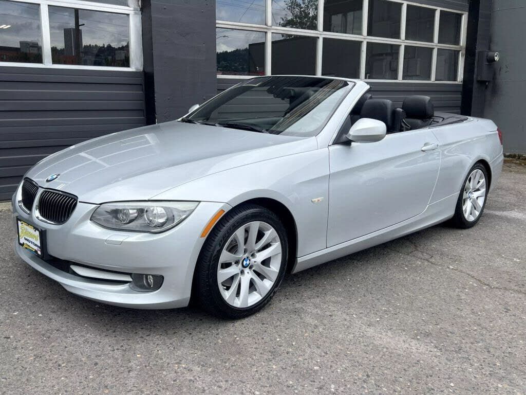 2012 BMW 3 Series