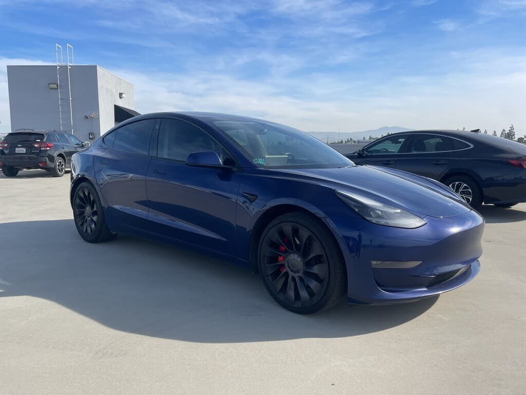 2022 TESLA Model 3