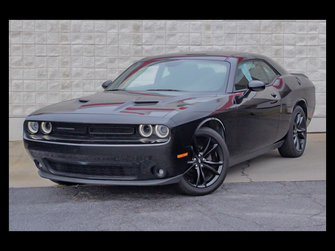 2017 DODGE Challenger
