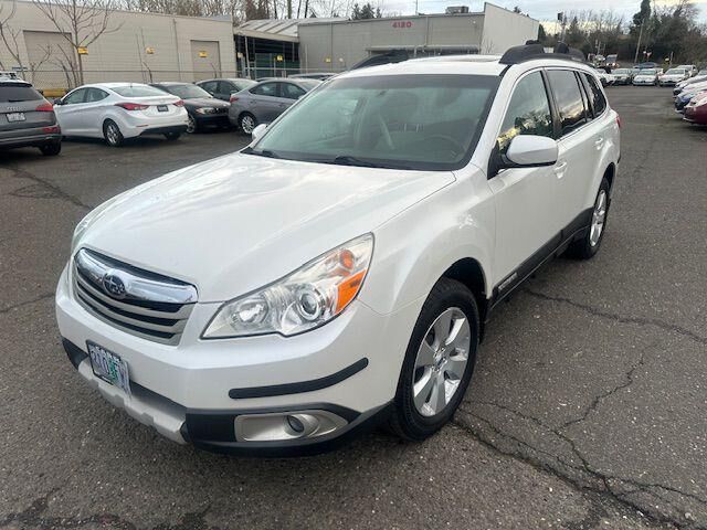 2012 SUBARU Outback
