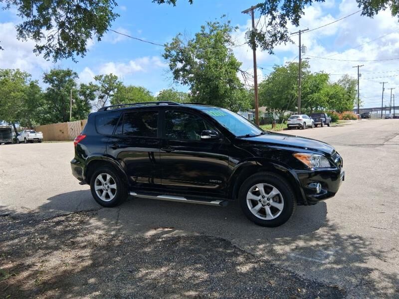 2011 TOYOTA RAV4