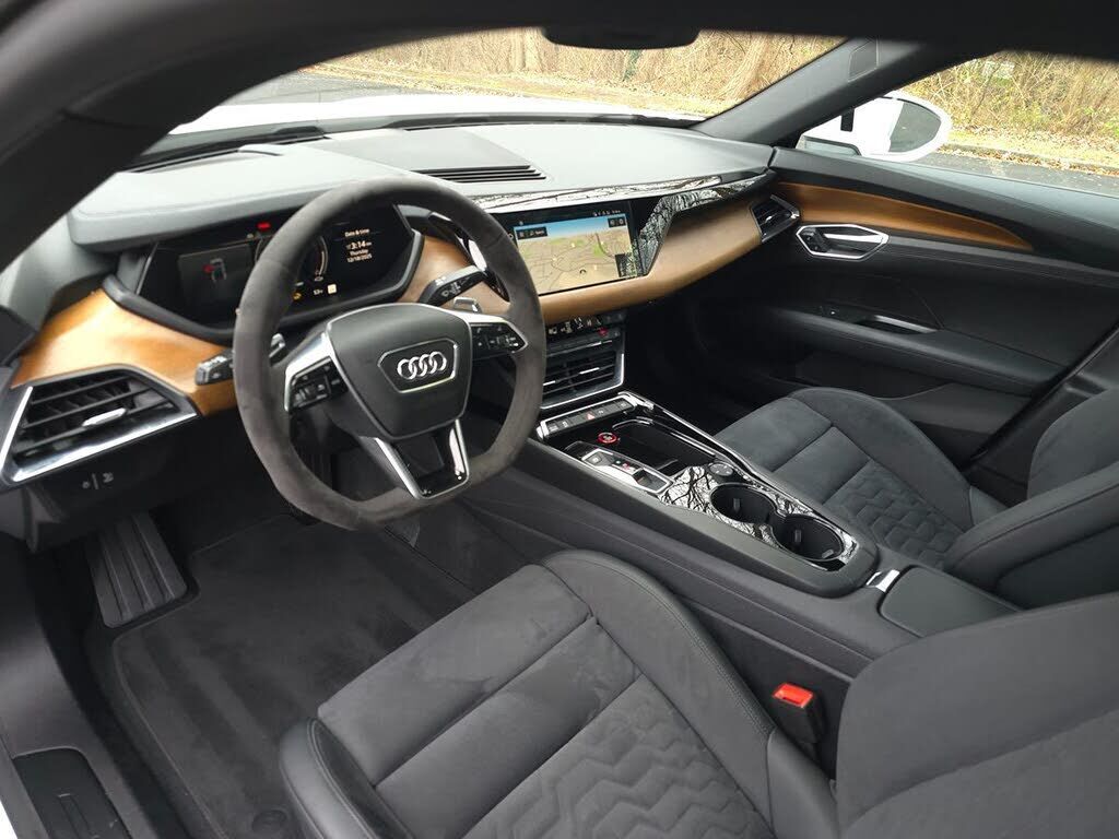 2022 Audi e-tron