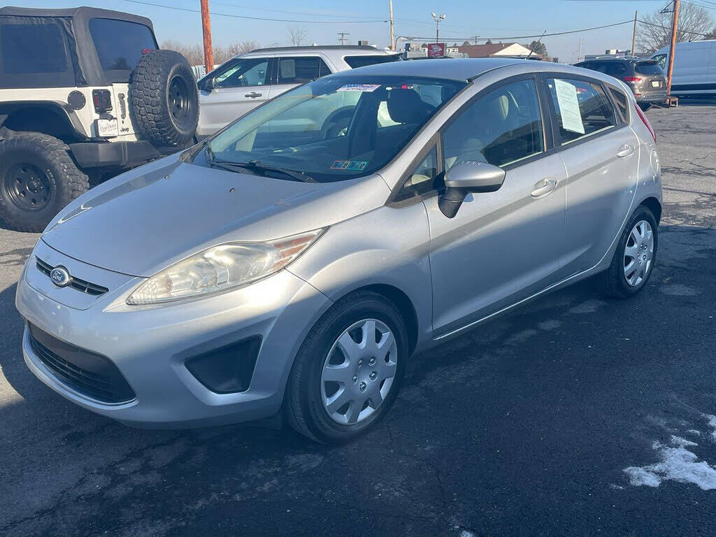 2011 FORD Fiesta