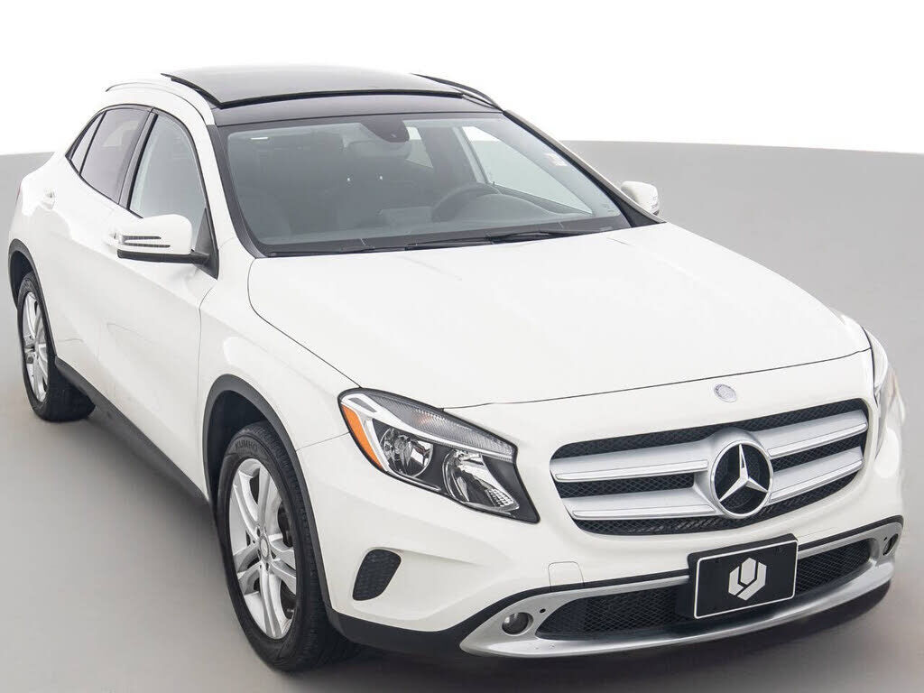 2015 MERCEDES-BENZ GLA-Class
