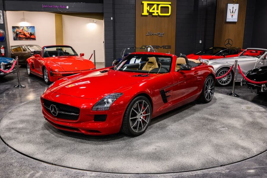 Mercedes-Benz SLS-Class
