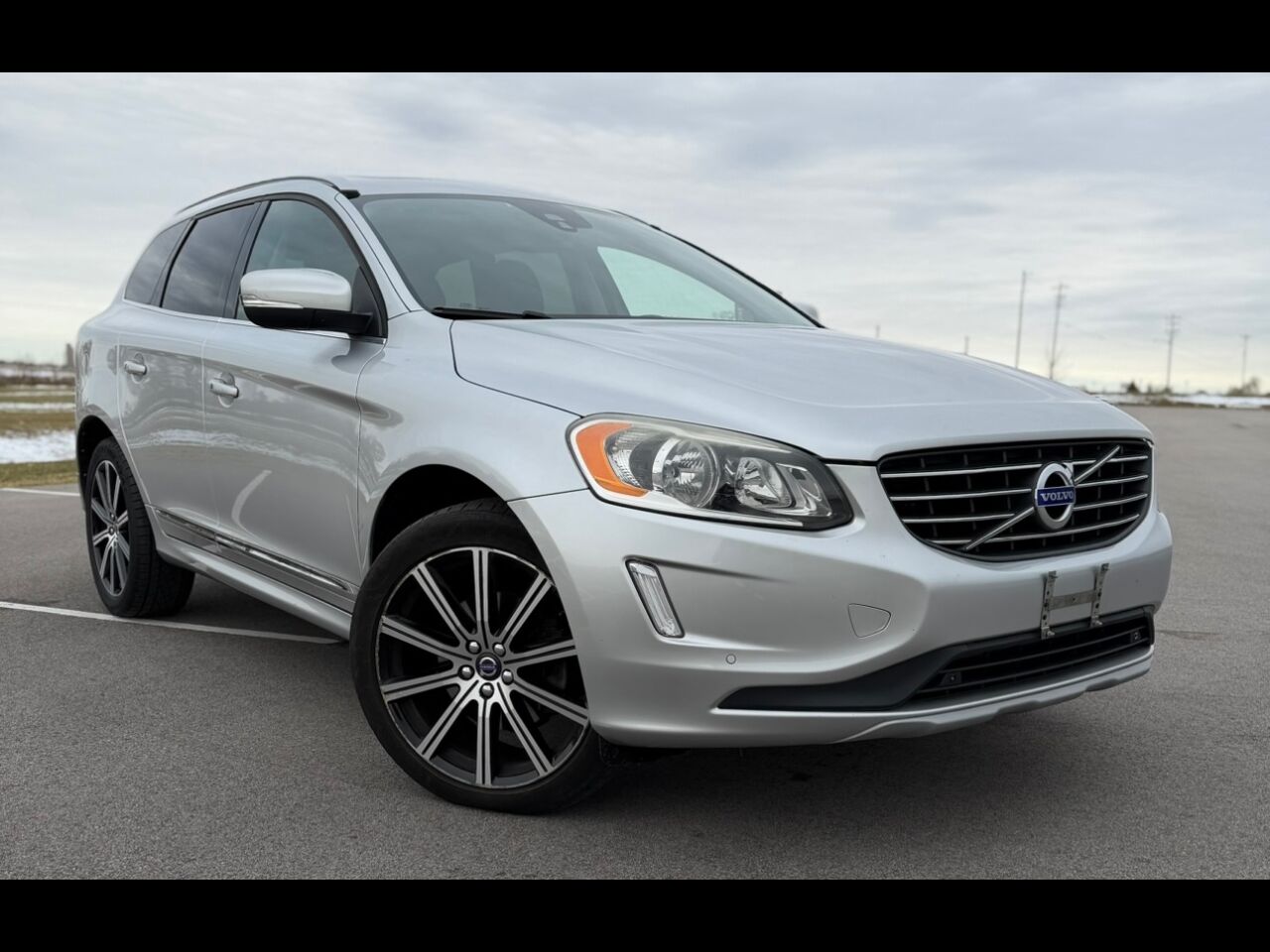 2016 VOLVO XC60