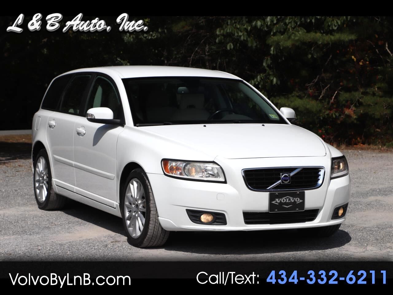 2011 VOLVO V50