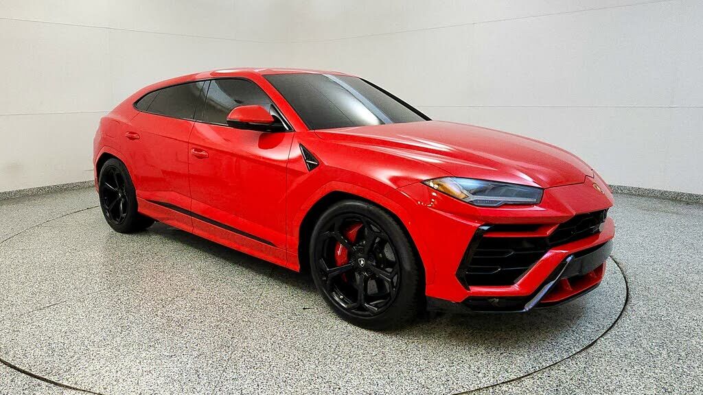 2022 LAMBORGHINI URUS