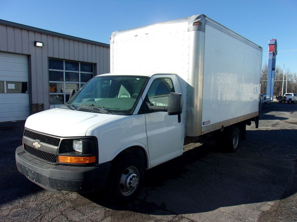 2013 CHEVROLET Express