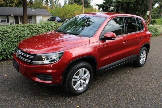 2012 VOLKSWAGEN Tiguan