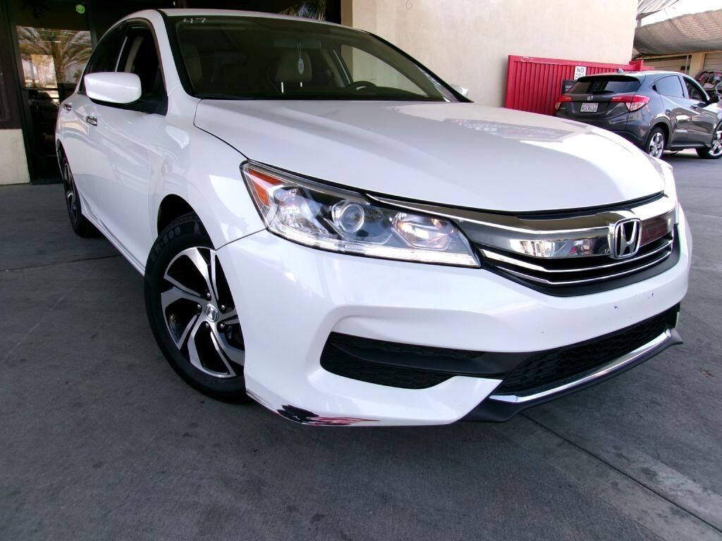 2017 HONDA Accord