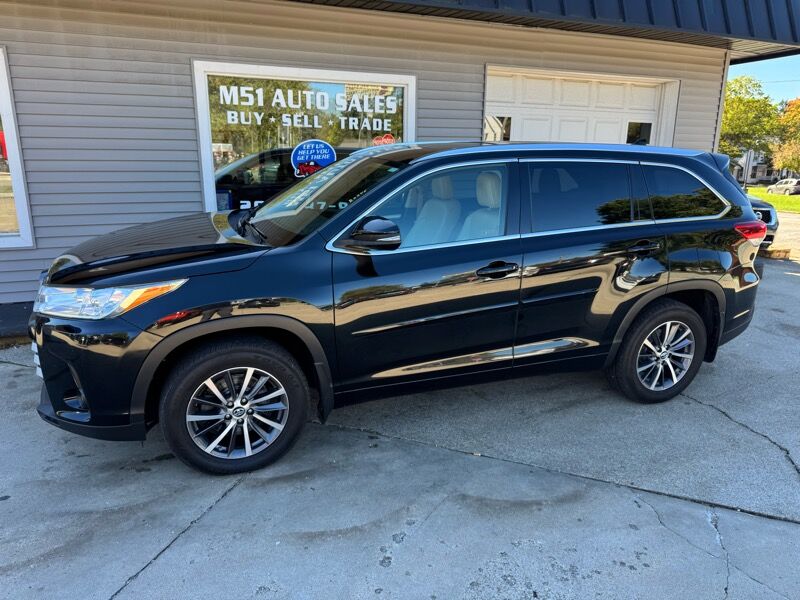 2017 TOYOTA Highlander