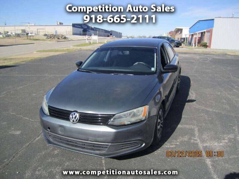 2013 VOLKSWAGEN Jetta