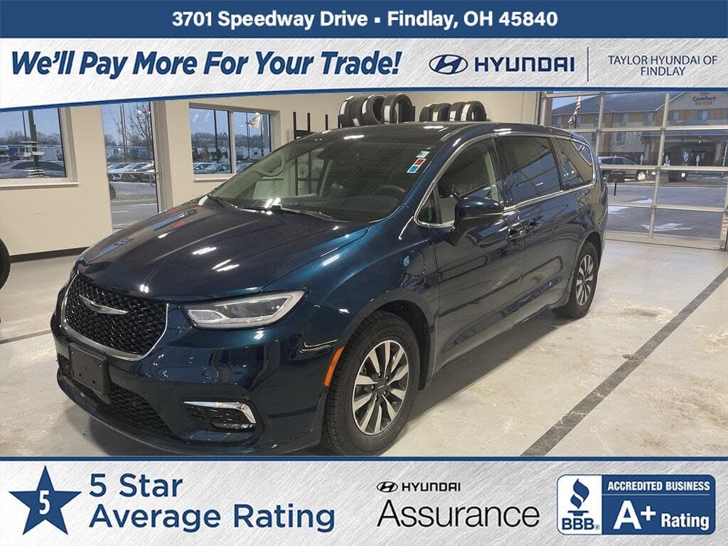 2023 CHRYSLER Pacifica