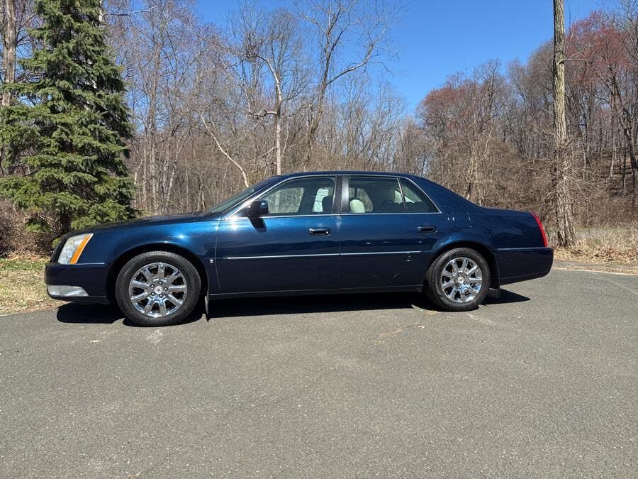 2009 CADILLAC DTS