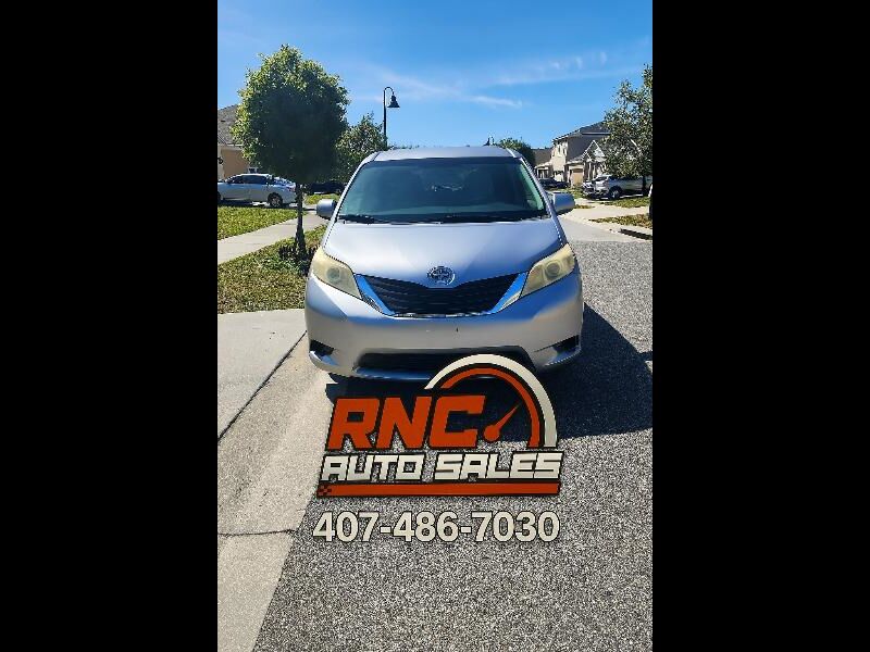 2012 TOYOTA Sienna
