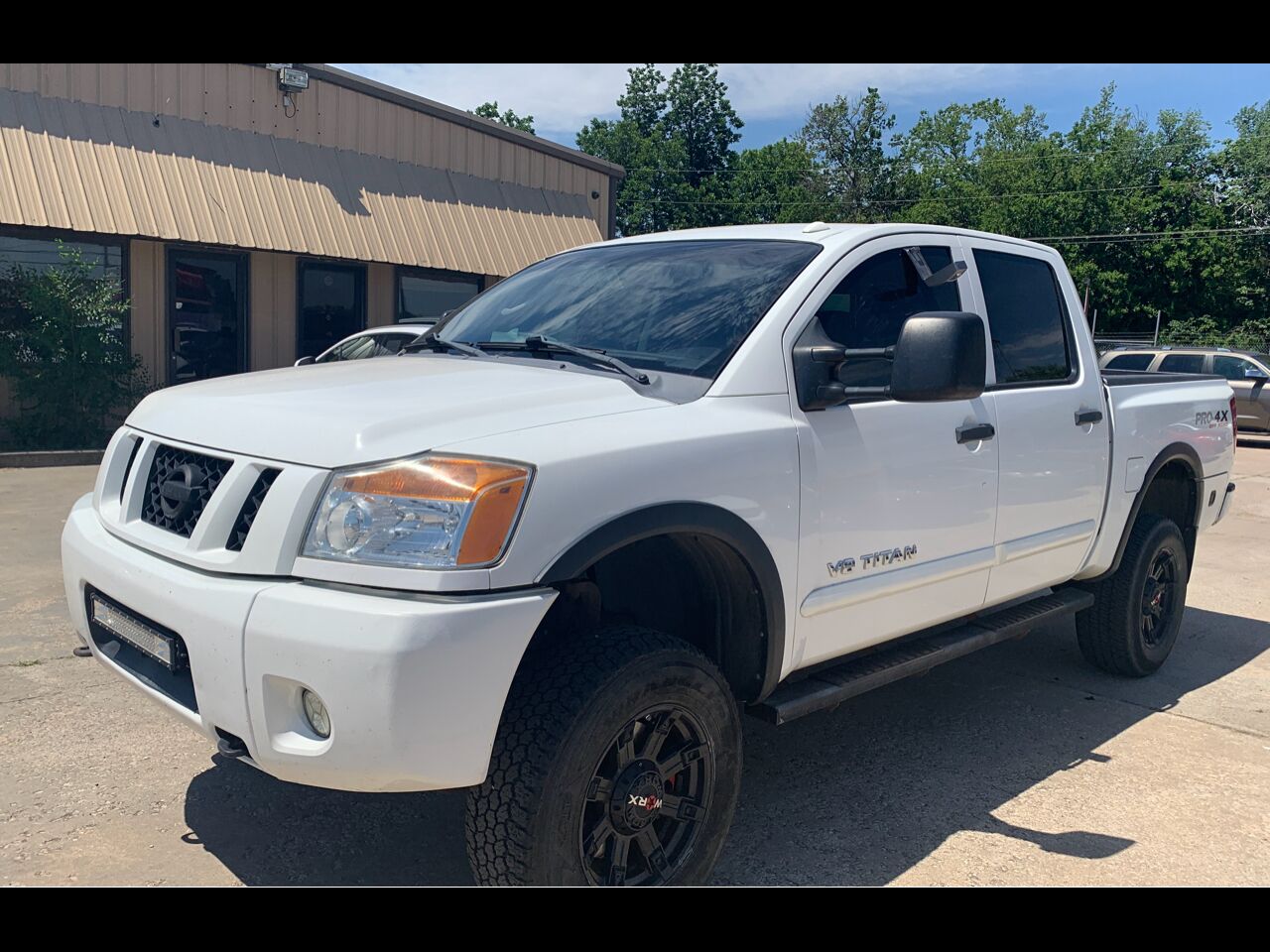 2011 NISSAN Titan