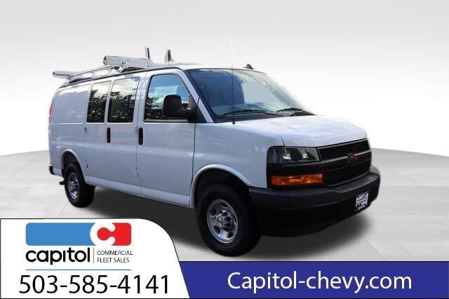 2025 CHEVROLET Express