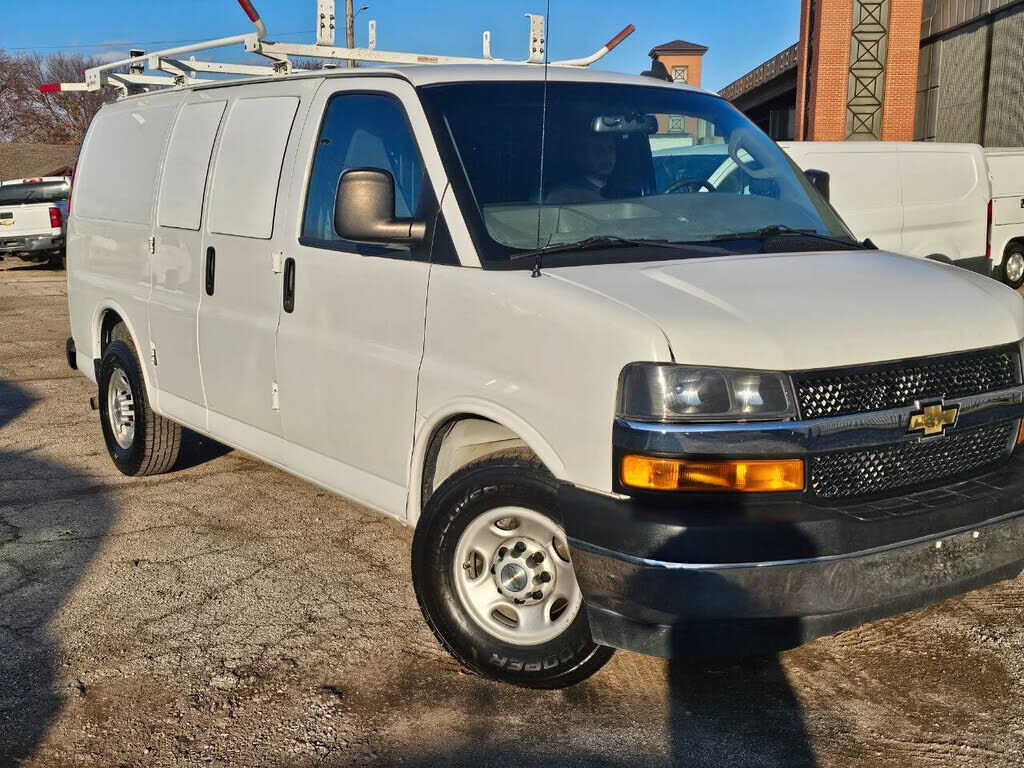 2020 CHEVROLET Express