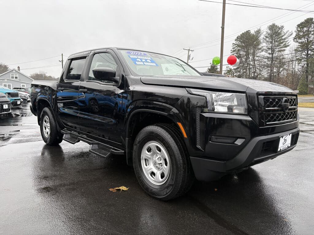 2022 NISSAN Frontier