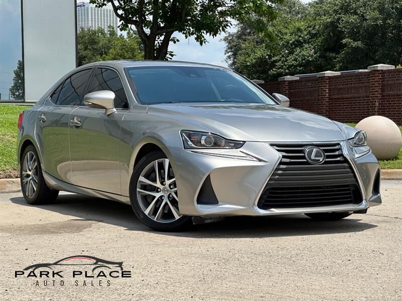 2019 LEXUS IS