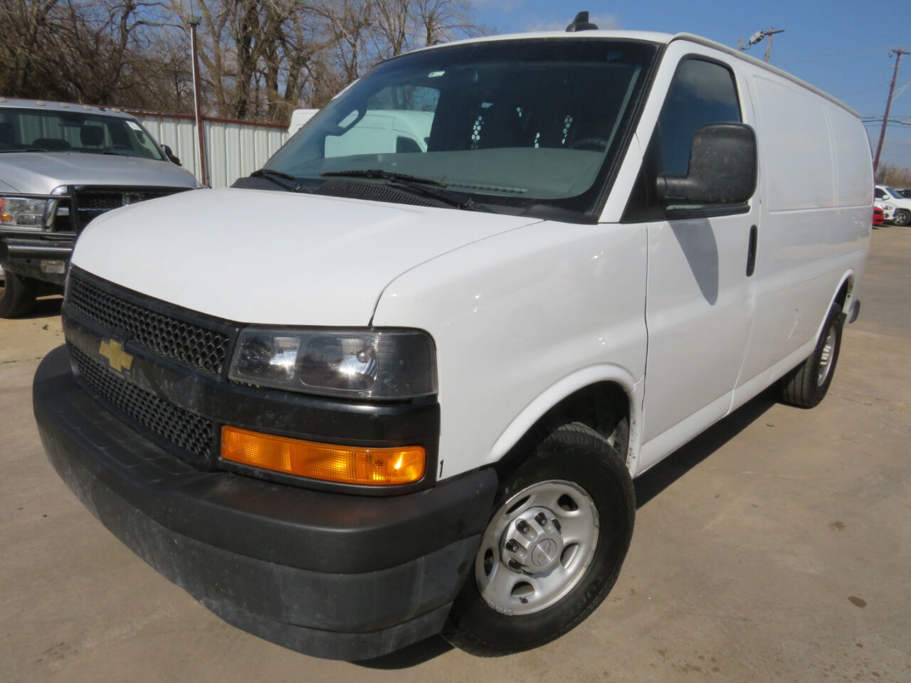 2019 CHEVROLET Express