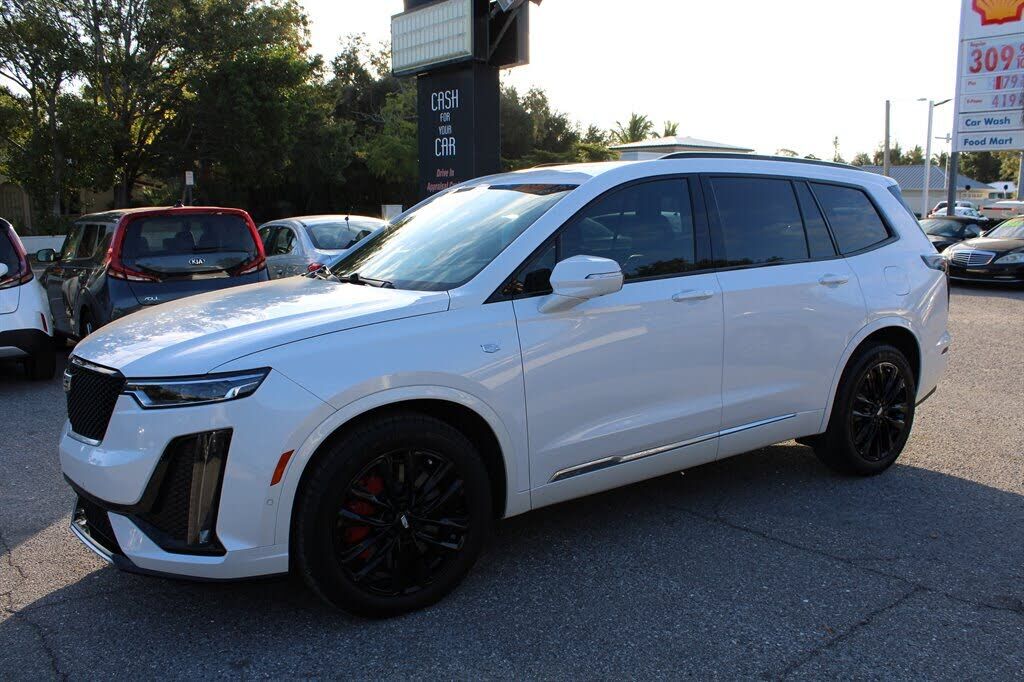 2022 CADILLAC XT6