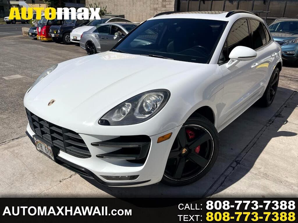 2015 PORSCHE Macan