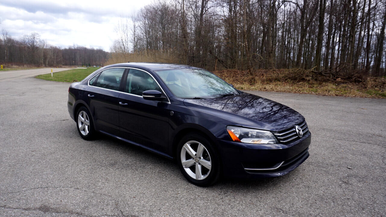 2014 VOLKSWAGEN Passat