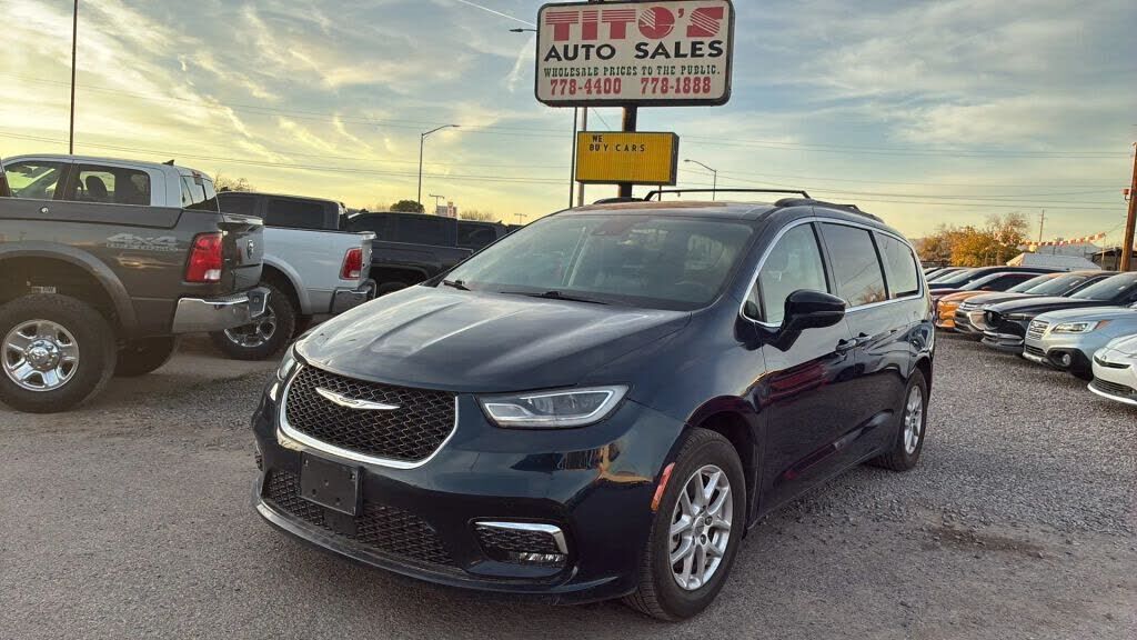 2022 CHRYSLER Pacifica