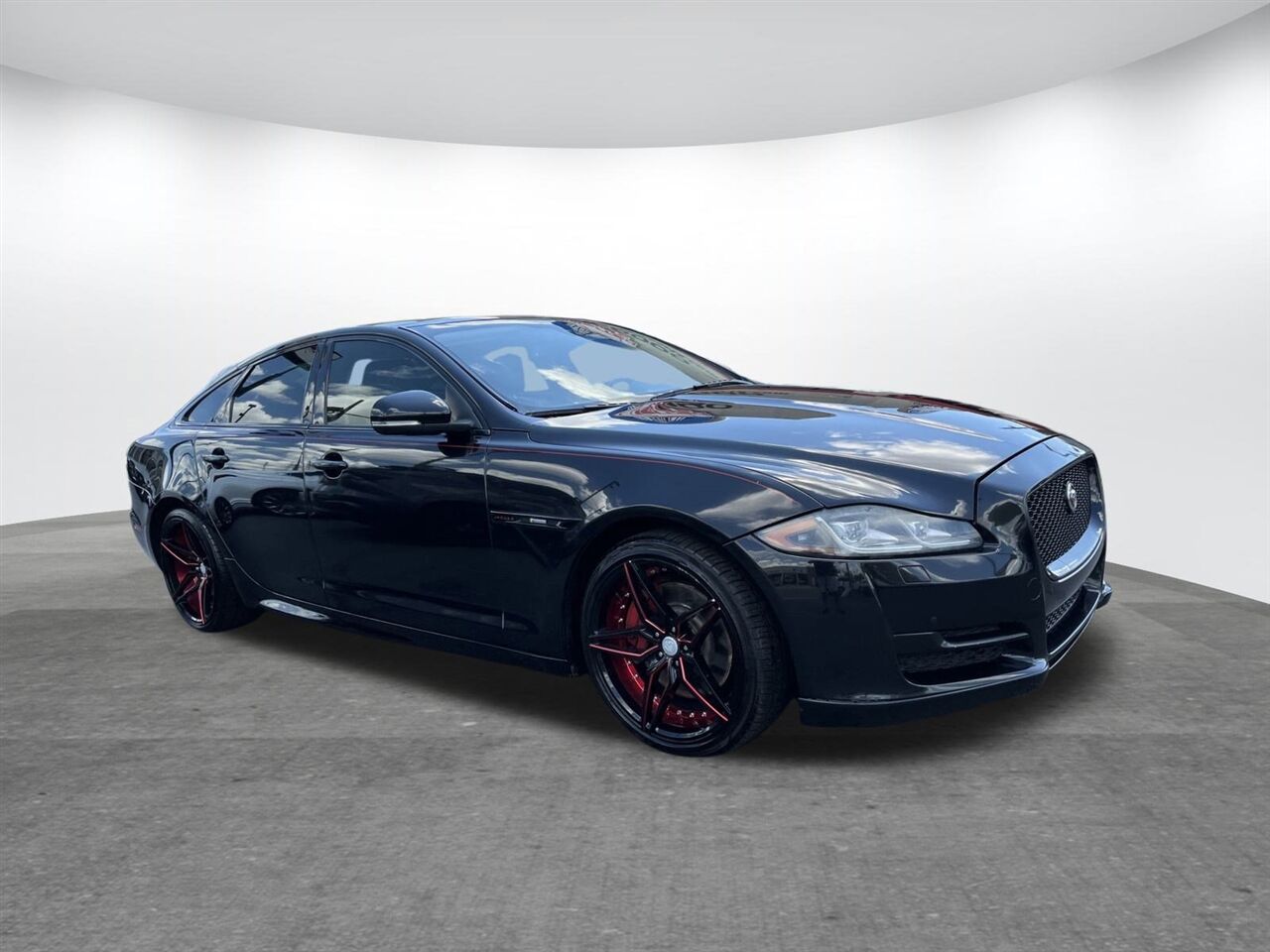 2017 JAGUAR XJ