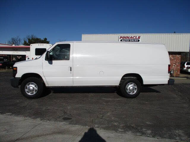 2010 FORD E-350